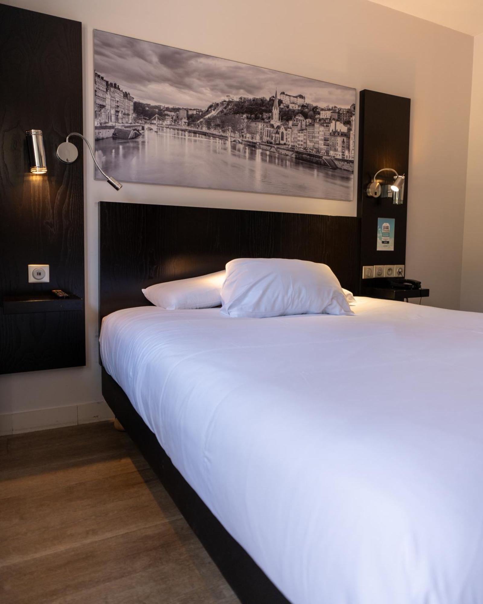 Kyriad Lyon Sud Sainte Foy Экстерьер фото